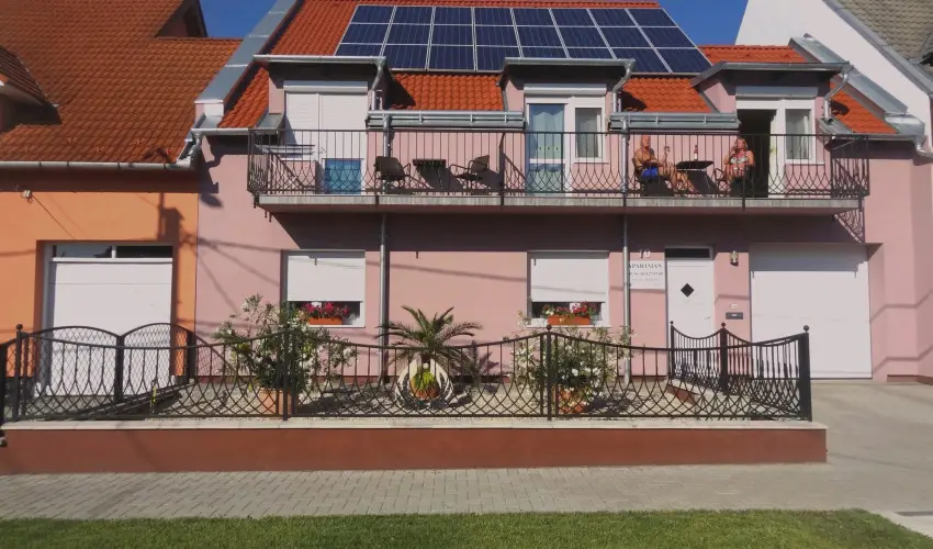 Gere Art & Exclusive Apartman Harkny - Karcsony (min. 3 j)