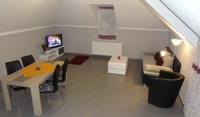 Gere Art & Exclusive Apartman Harkny - Karcsony (min. 3 j)