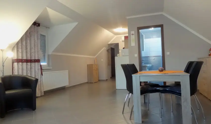 Gere Art & Exclusive Apartman Harkny - Karcsony (min. 3 j)