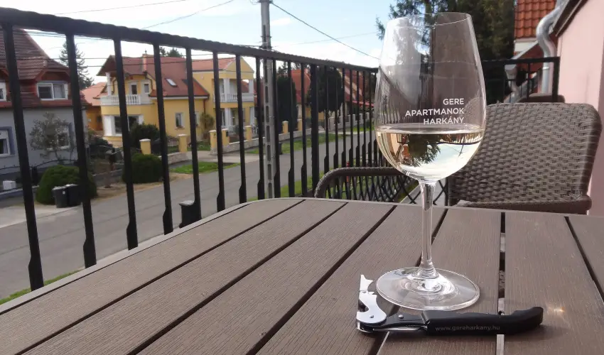 Gere Art & Exclusive Apartman Harkny - Karcsony (min. 3 j)