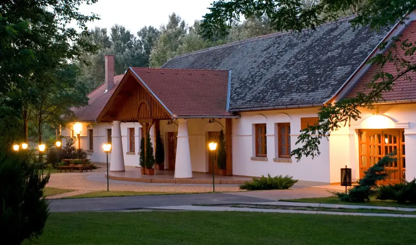 Geréby Kúria Hotel és Lovasudvar Lajosmizse - Karácsony