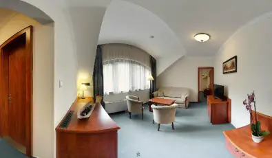 Gerby Kria Hotel s Lovasudvar Lajosmizse