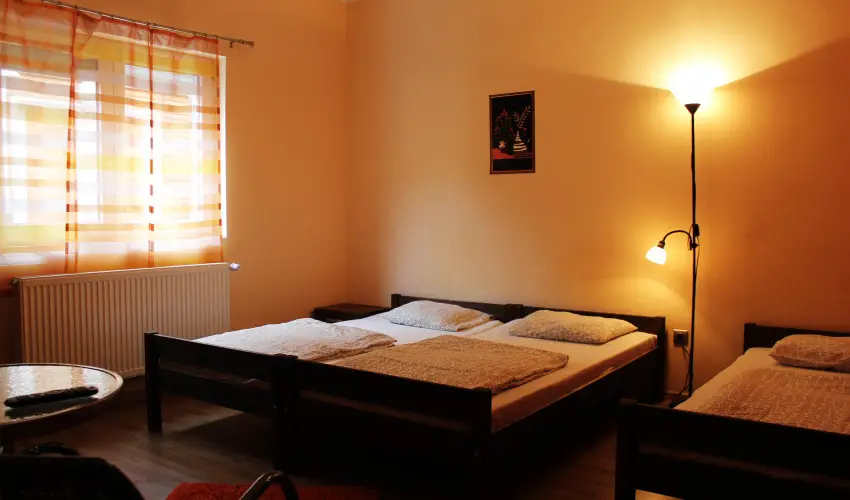 Gesztenys Vendghz Gyula - Karcsony