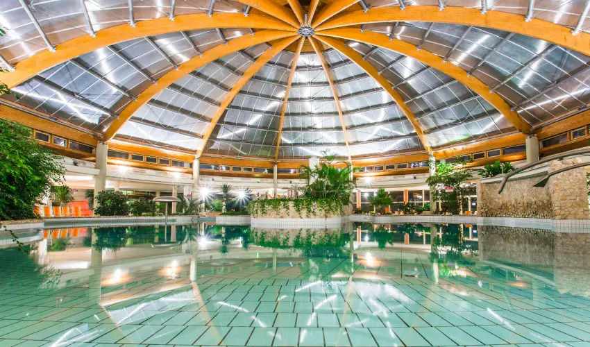 Gotthard Therme Hotel & Conference Szentgotthrd - Karcsony - teljes elrefizetssel