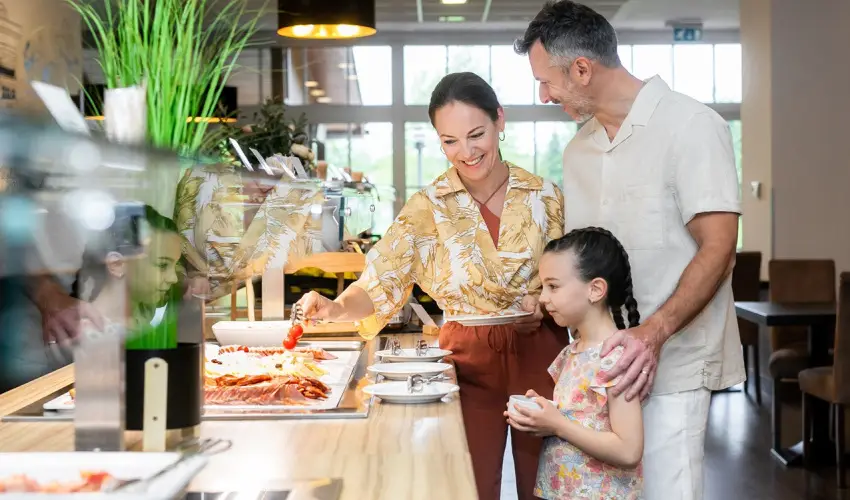 Gotthard Therme Hotel & Conference Szentgotthrd - Karcsony - teljes elrefizetssel