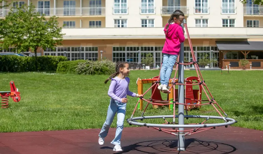 Gotthard Therme Hotel & Conference Szentgotthrd - Karcsony - teljes elrefizetssel
