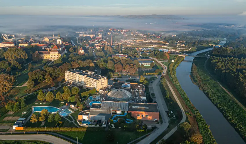 Gotthard Therme Hotel Szentgotth�rd - Kar�csony - teljes el�refizet�ssel