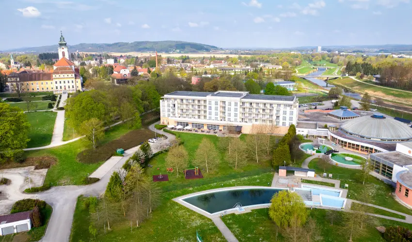 Gotthard Therme Hotel Szentgotth�rd - Kar�csony - teljes el�refizet�ssel