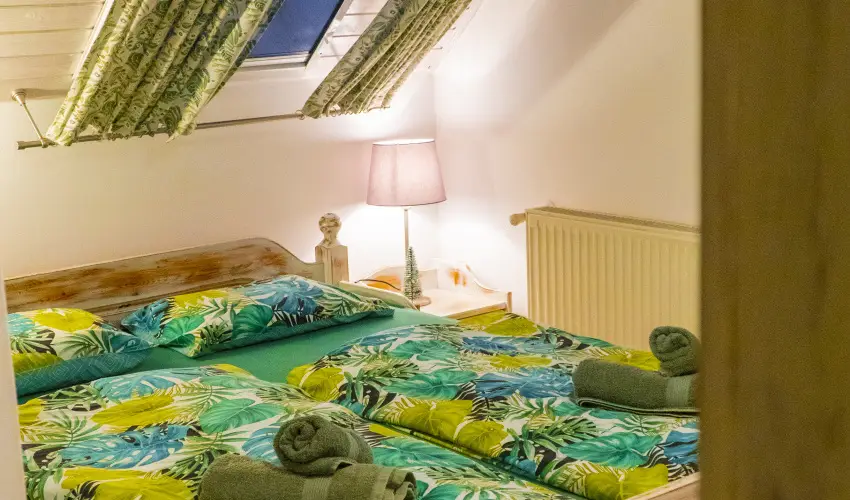 Gyulavez�r Lovasbirodalma Panzi�  Gyulakeszi - Kar�csony (min. 2 �j)