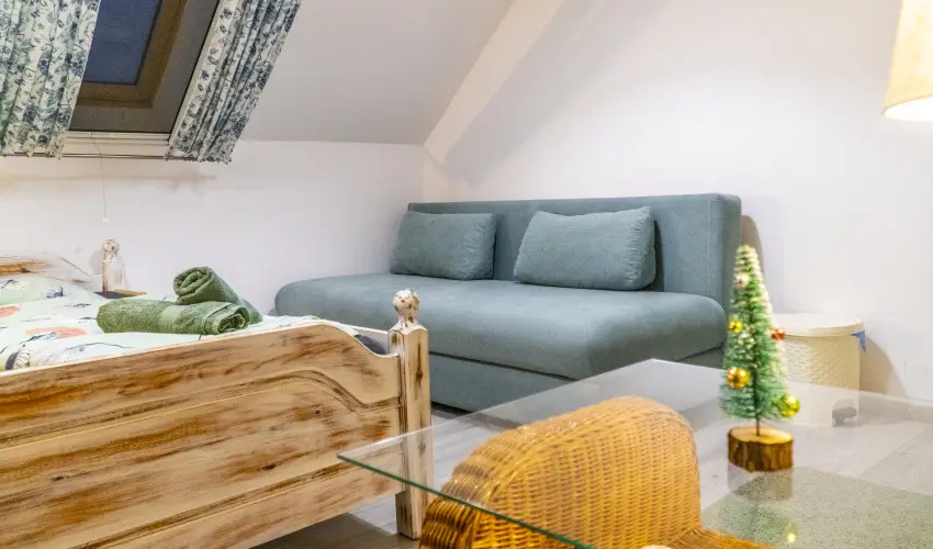 Gyulavez�r Lovasbirodalma Panzi�  Gyulakeszi - Kar�csony (min. 2 �j)