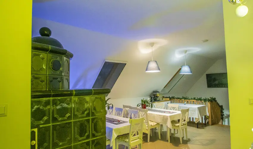 Gyulavez�r Lovasbirodalma Panzi�  Gyulakeszi - Kar�csony (min. 2 �j)