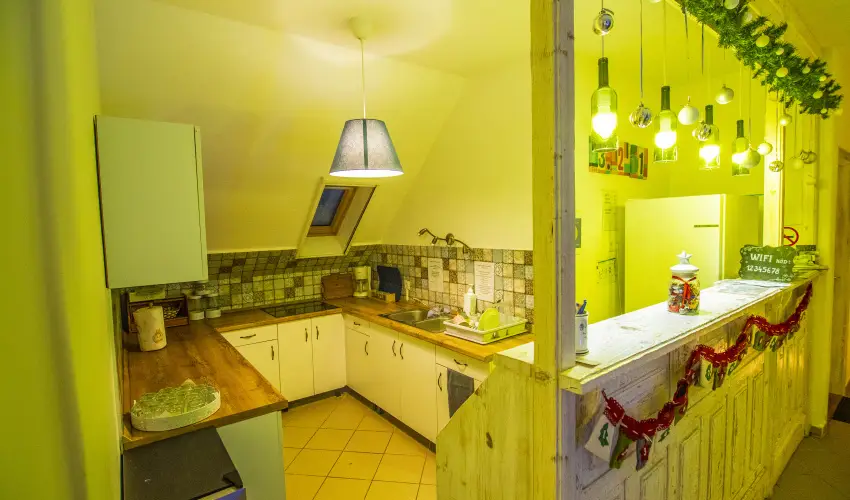 Gyulavez�r Lovasbirodalma Panzi�  Gyulakeszi - Kar�csony (min. 2 �j)