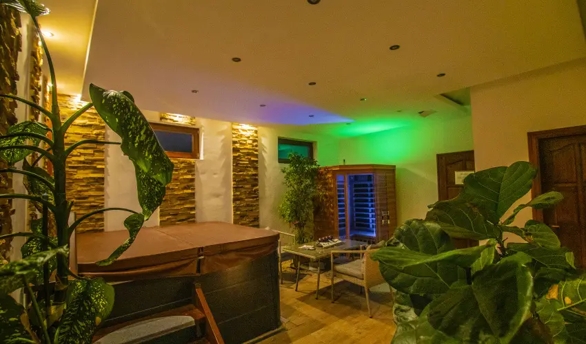 Gyulavez�r Lovasbirodalma Panzi�  Gyulakeszi - Kar�csony (min. 2 �j)