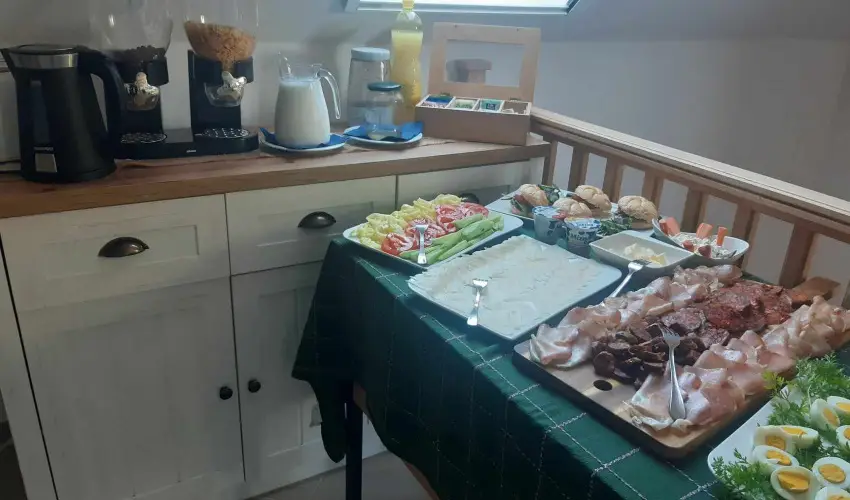 Gyulavez�r Lovasbirodalma Panzi�  Gyulakeszi - Kar�csony (min. 2 �j)