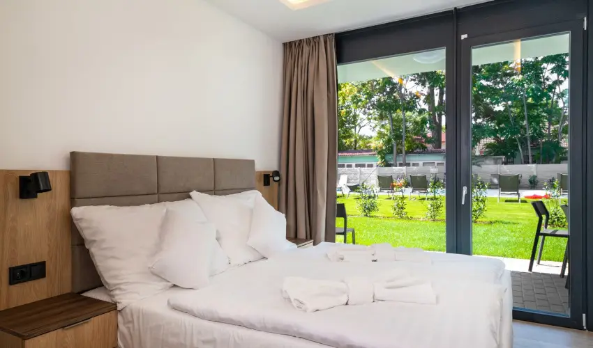 H55 Balatonlelle Apartmanhzak Balatonlelle - Karcsony (min. 2 j)