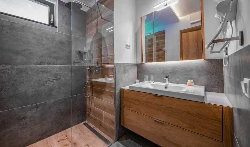 H55 Balatonlelle Apartmanhzak Balatonlelle - Karcsony (min. 2 j)