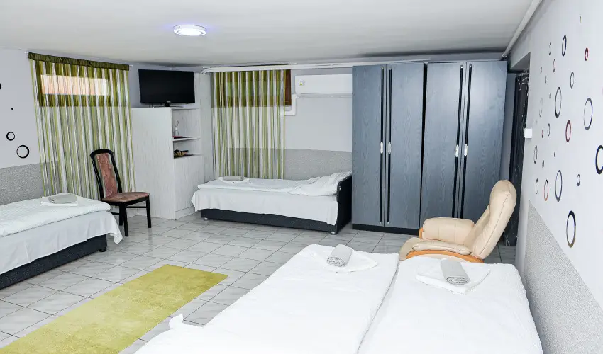 Hajnal Apartman Hajdszoboszl - Karcsony (min. 2 j)