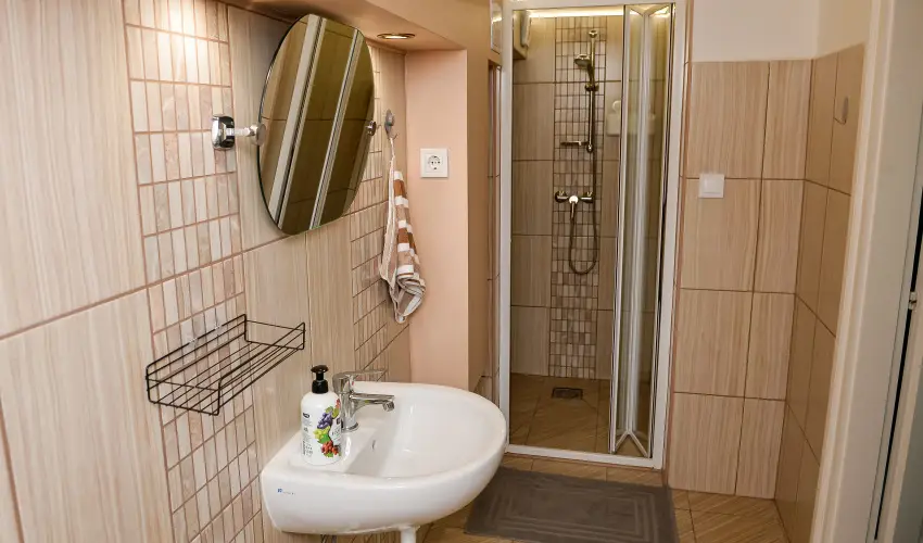 Hajnal Apartman Hajdszoboszl - Karcsony (min. 2 j)