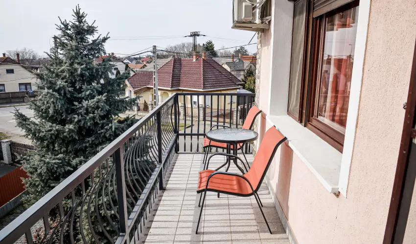 Hajnal Apartman Hajdszoboszl - Karcsony (min. 2 j)