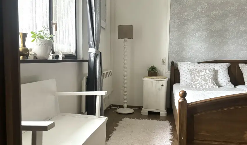 Halhza Vendghz Sirok - Karcsony (min. 2 j)