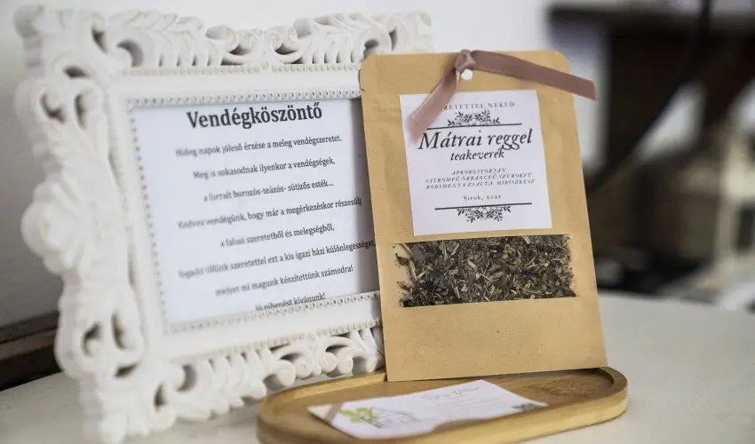 Halhza Vendghz Sirok - Karcsony (min. 2 j)