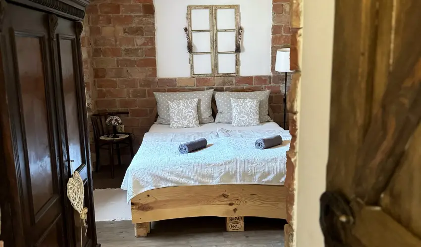 Halhza Vendghz Sirok - Karcsony (min. 2 j)