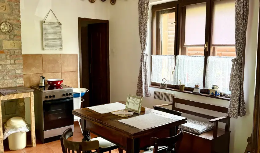 Halh�za Vend�gh�z Sirok - Kar�csony (min. 3 �j)