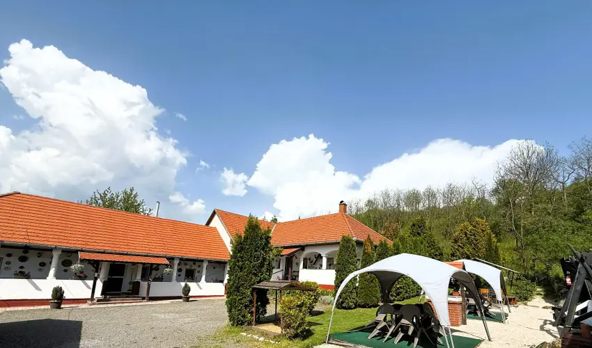 Harmony Vendghz Egerszalk - Karcsony (min. 3 j)