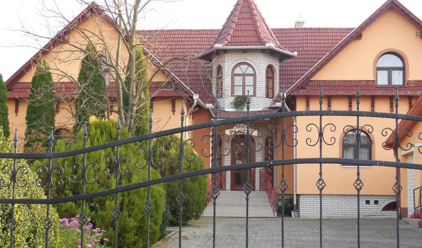 Hegyi Panzi Szilvsvrad - Karcsony (min. 3 j)