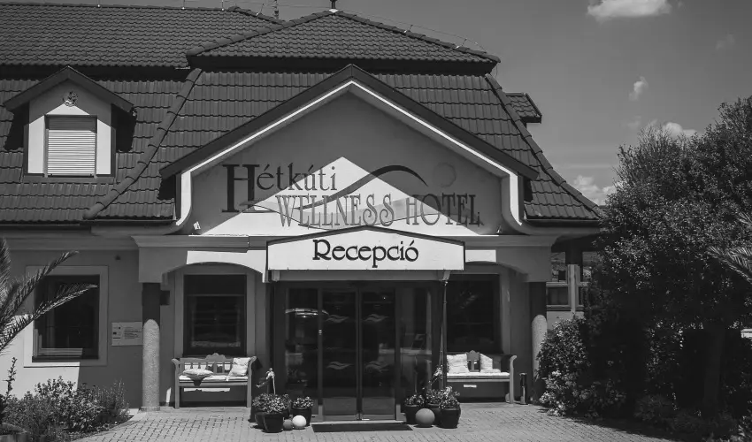 Htkti Wellness Hotel & Lovaspark Mr - Karcsony 