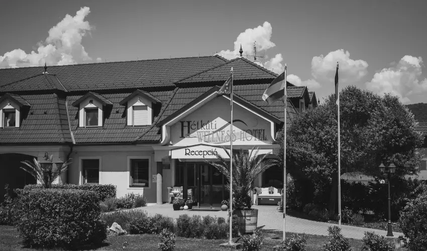 Htkti Wellness Hotel & Lovaspark Mr - Karcsony 