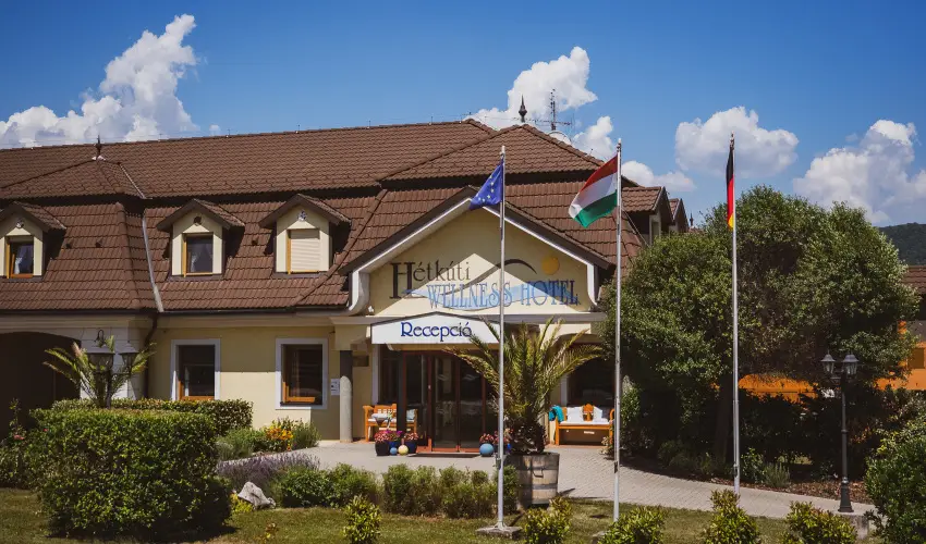 H�tk�ti Wellness Hotel & Lovaspark M�r - Kar�csony 