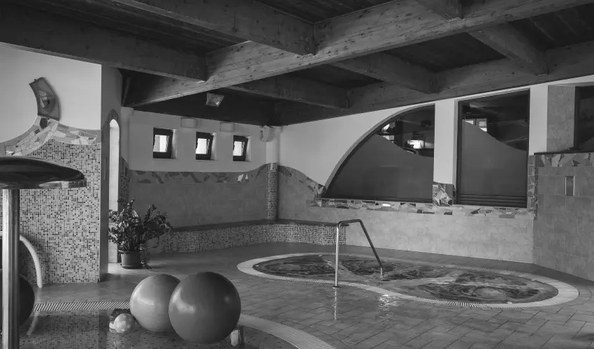 Htkti Wellness Hotel & Lovaspark Mr - Karcsony 