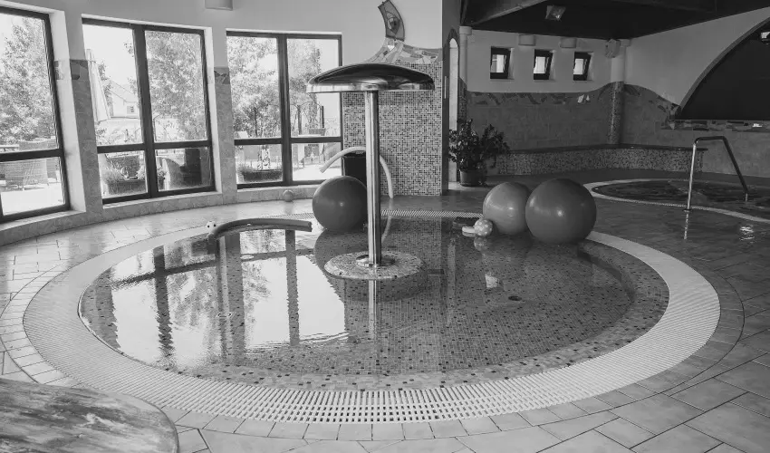 Htkti Wellness Hotel & Lovaspark Mr - Karcsony 