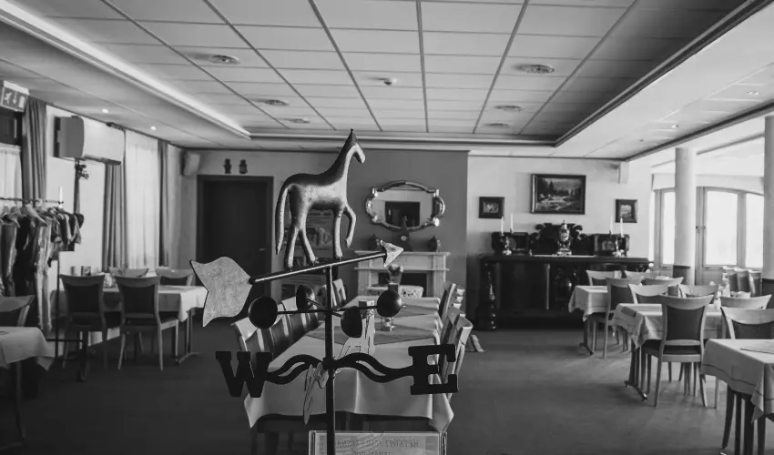 Htkti Wellness Hotel & Lovaspark Mr - Karcsony 