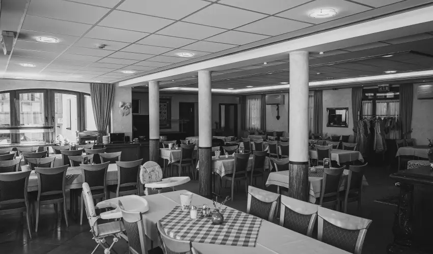 Htkti Wellness Hotel & Lovaspark Mr - Karcsony 