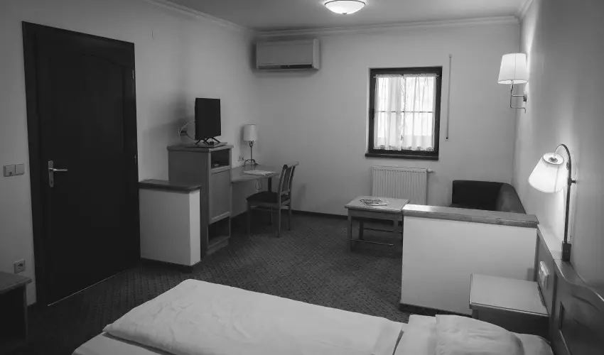 Htkti Wellness Hotel & Lovaspark Mr - Karcsony 