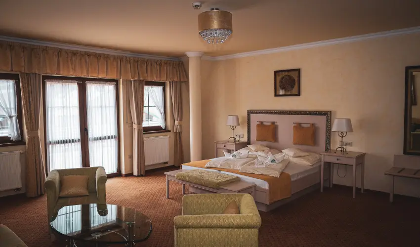 H�tk�ti Wellness Hotel & Lovaspark M�r - Kar�csony 