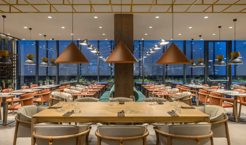 Hilton Garden Inn Debrecen City Center  Debrecen - Kar�csony