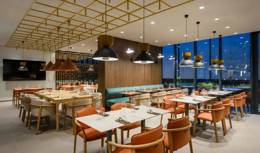 Hilton Garden Inn Debrecen City Center  Debrecen - Kar�csony