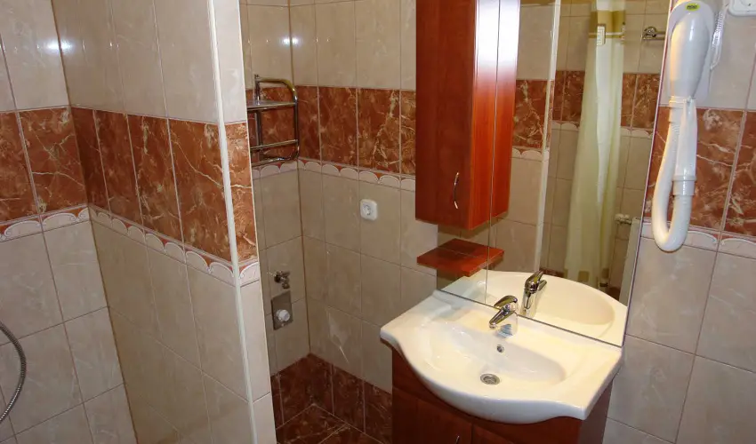 HoldLux Apartmanok Srvr - Karcsony (min. 2 j)