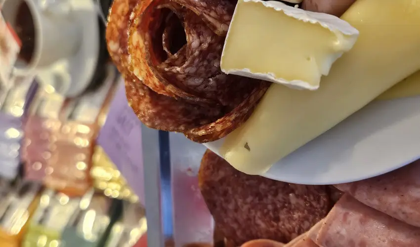 Holdvirg Hotel Srvr - Karcsony - teljes elrefizetssel