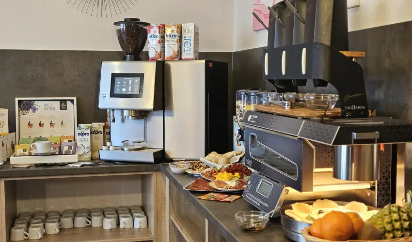 Holdvirg Hotel Srvr - Karcsony - teljes elrefizetssel