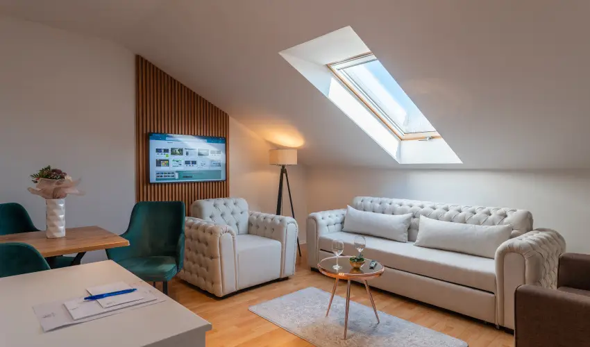 Holdvirg Hotel Srvr - Karcsony - teljes elrefizetssel