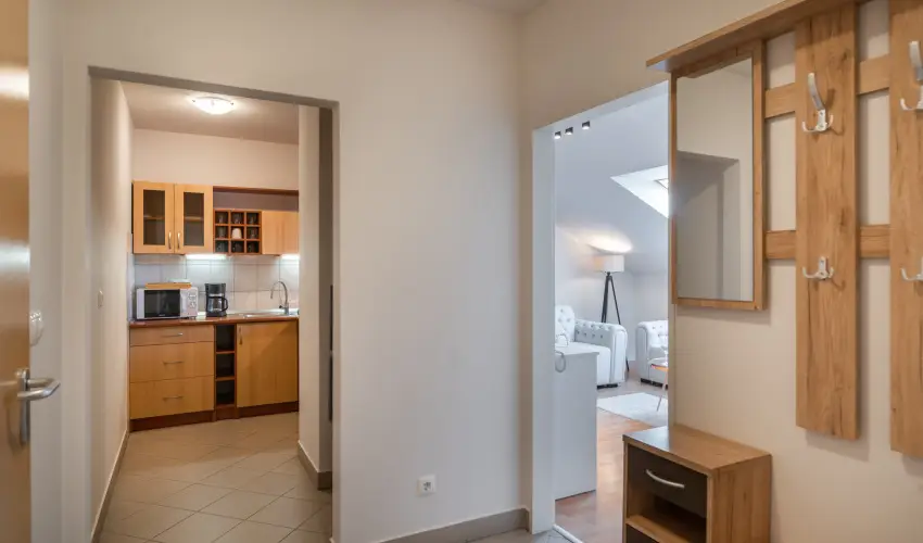 Holdvirg Hotel Srvr - Karcsony - teljes elrefizetssel