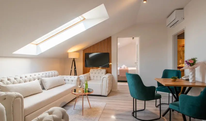 Holdvirg Hotel Srvr - Karcsony - teljes elrefizetssel