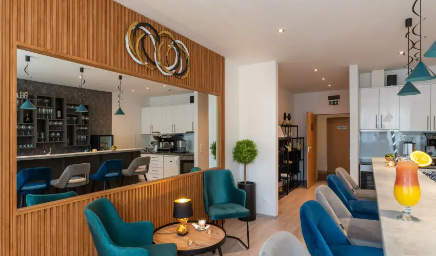 Holdvirg Hotel Srvr - Karcsony - teljes elrefizetssel