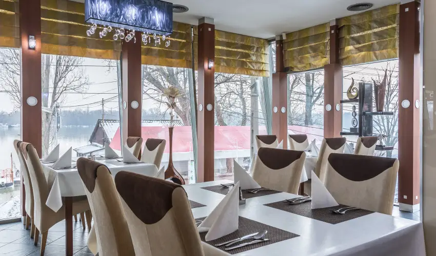 Holiday Beach Budapest Wellness Hotel with Sauna Park Budapest - Karcsony