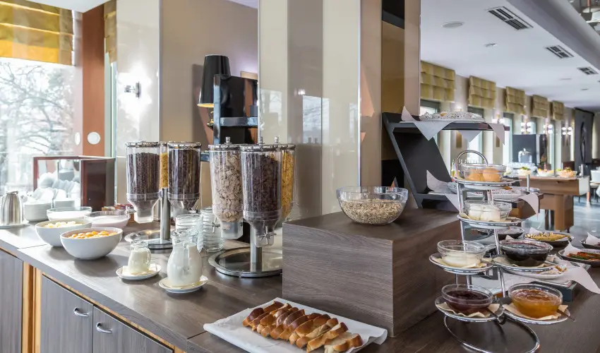 Holiday Beach Budapest Wellness Hotel with Sauna Park Budapest - Karcsony