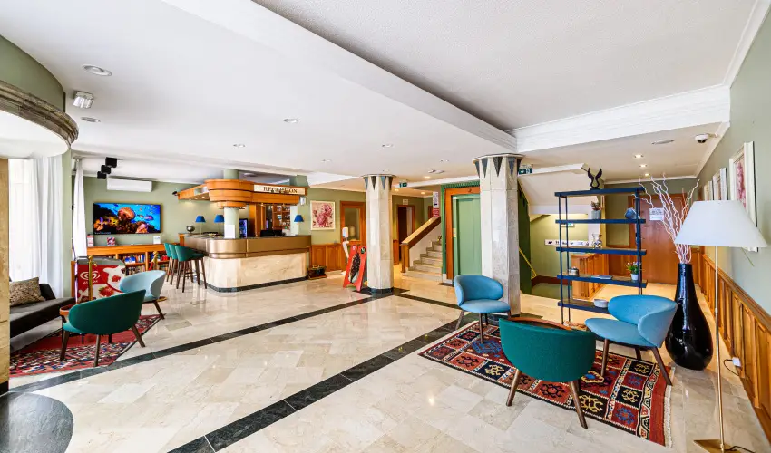 Holiday Club Apartman Hotel Hvz Hvz - Karcsony (min. 2 j)